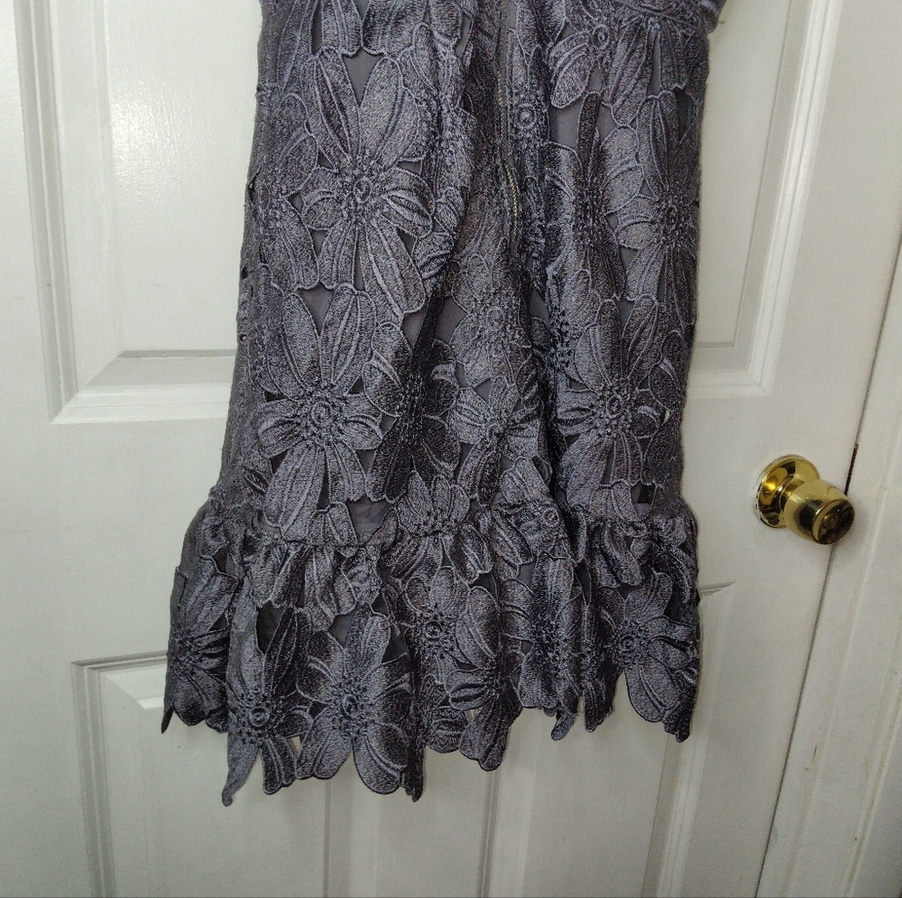 SAYLOR Alayna Lace Dress in Shark Size XS - Picture 10 of 16